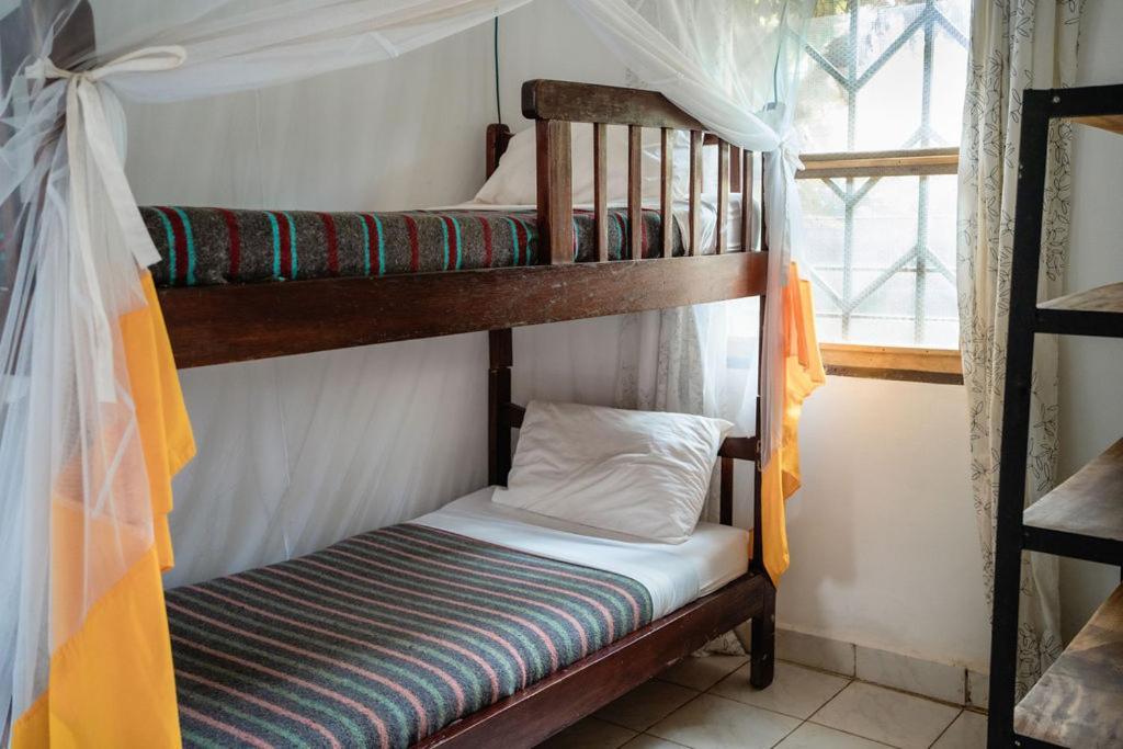 30 Wilson Bed & Breakfast Jinja Exterior photo