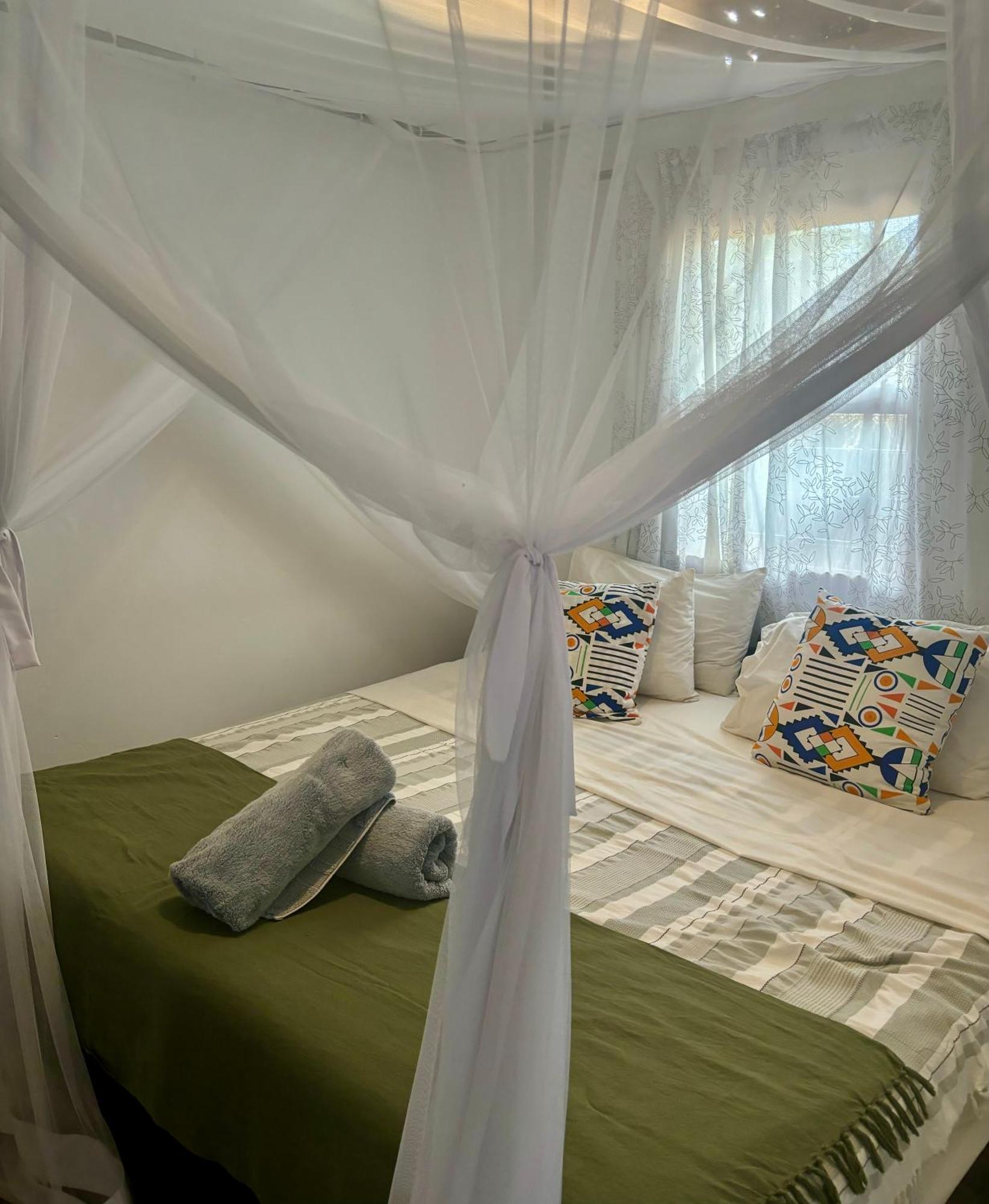 30 Wilson Bed & Breakfast Jinja Exterior photo